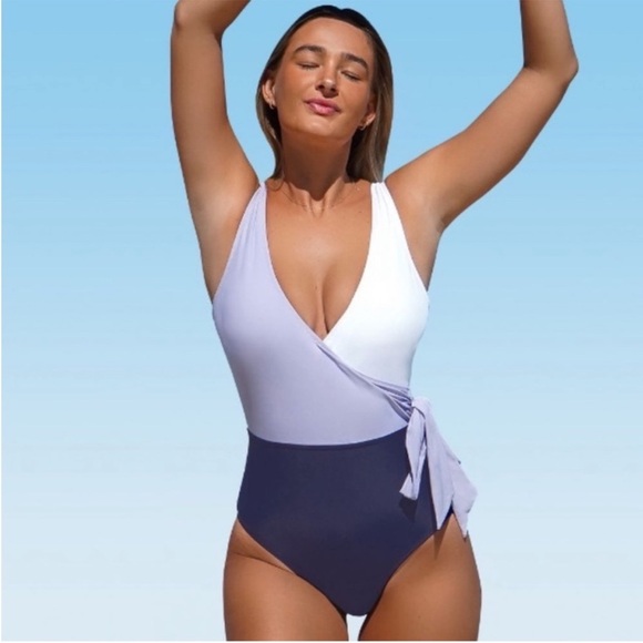 Cupshe Other - CUPSHE XL Colorblock Wrap Side Tie Swimsuit NWT
